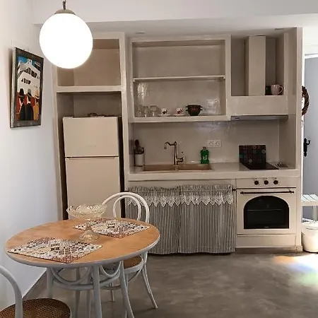 Est 1852 - Cozy